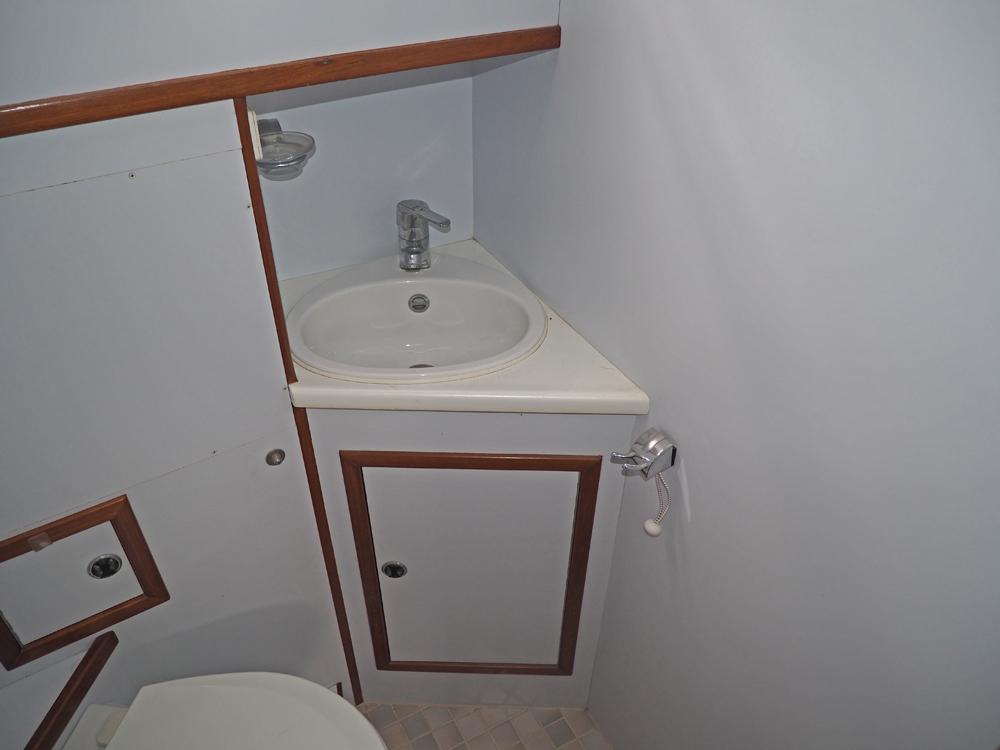 Aft cabin, Accommodation